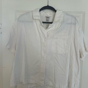 White Button-Up camp Shirt with collar